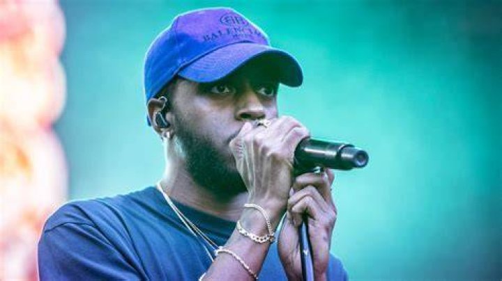 6lack Height, Weight, Net Worth, Age, Wiki, Who, Instagram, Biography