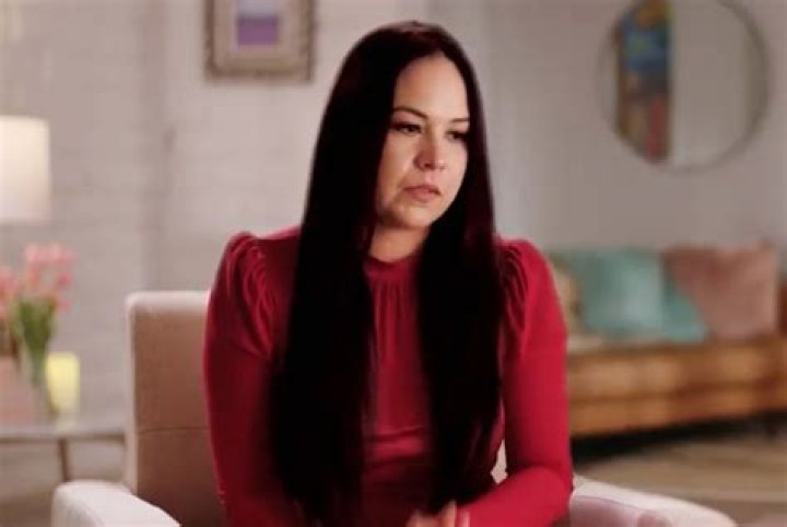 
’90 Day’ ‘Fiancé’ ‘s Liz Walks Out on Ed After Argument over Her Job: ‘I Don’t Deserve the Drama’ 
