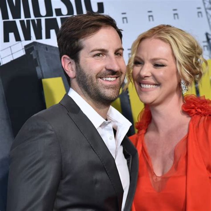 
Actress Katherine Heigl Prioritizes Adoption Before Pregnancy- Husband Josh Kelley Supports 