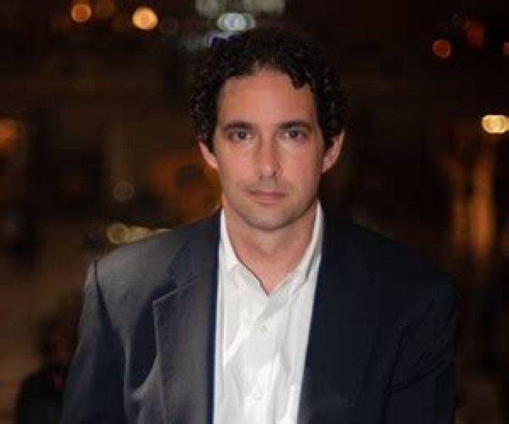 
Alex Berenson Height, Weight, Net Worth, Age, Birthday, Wikipedia, Who, Nationality, Biography 