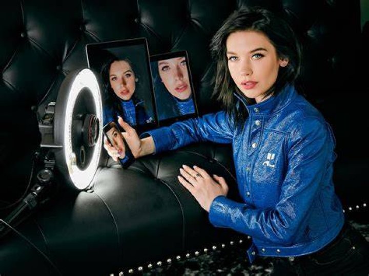 Amanda Steele Height, Weight, Net Worth, Age, Birthday, Wikipedia, Who, Instagram, Biography