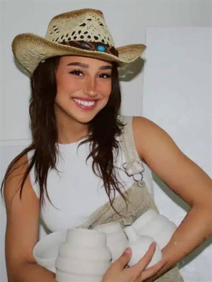 Amber Gianna Height, Weight, Net Worth, Age, Wiki, Who, Instagram, Biography