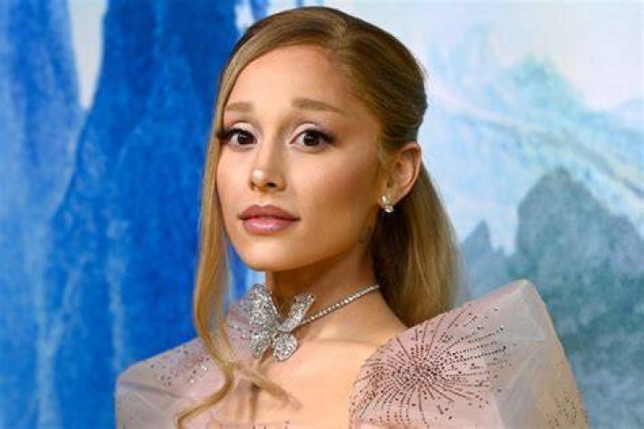 Ariane Carnelossi Height, Weight, Net Worth, Age, Birthday, Wikipedia, Who, Nationality, Biography