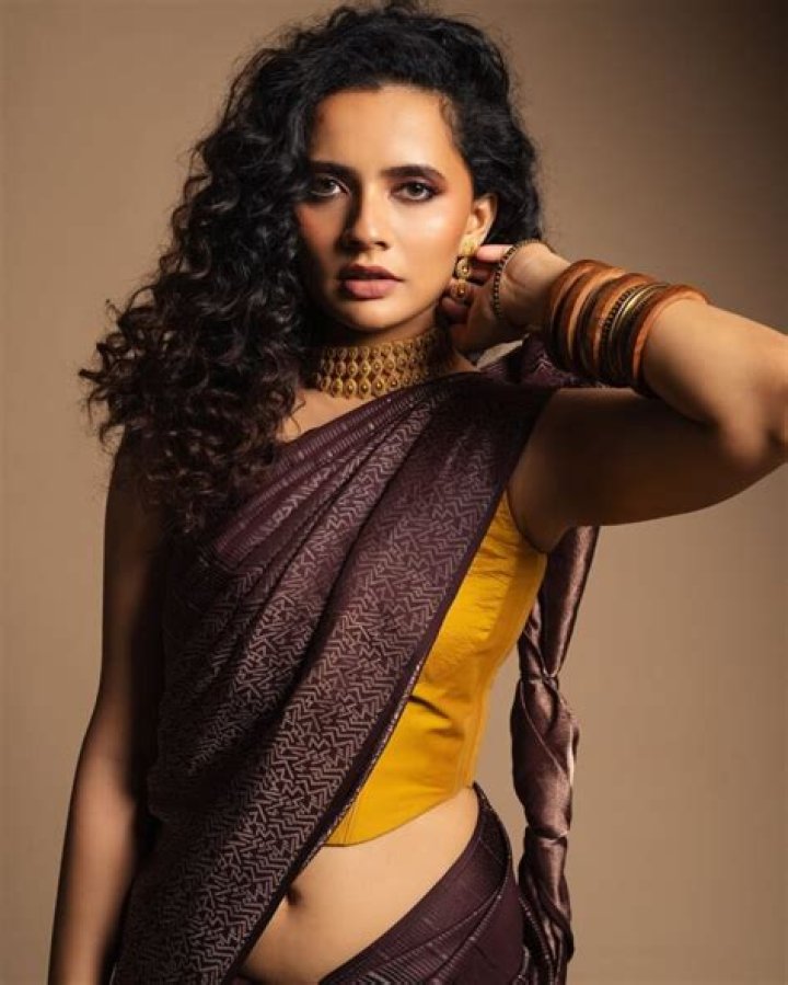 Athulya Chandra Height, Weight, Net Worth, Age, Birthday, Wikipedia, Who, Instagram, Biography
