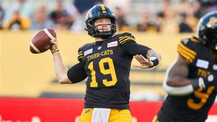 Bo Levi Mitchell Net Worth – Quarterback Salary And Earnings Breakdown
