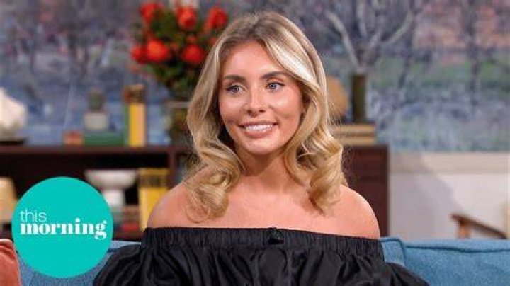 
Bonnie Barton Height, Weight, Net Worth, Age, Birthday, Wikipedia, Who, Nationality, Biography 
