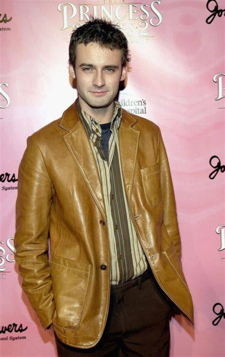 
Callum Tarren Height, Weight, Net Worth, Age, Birthday, Wikipedia, Who, Nationality, Biography 