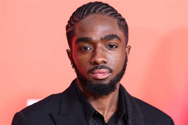 
Dean McLaughlin Height, Weight, Net Worth, Age, Birthday, Wikipedia, Who, Nationality, Biography 