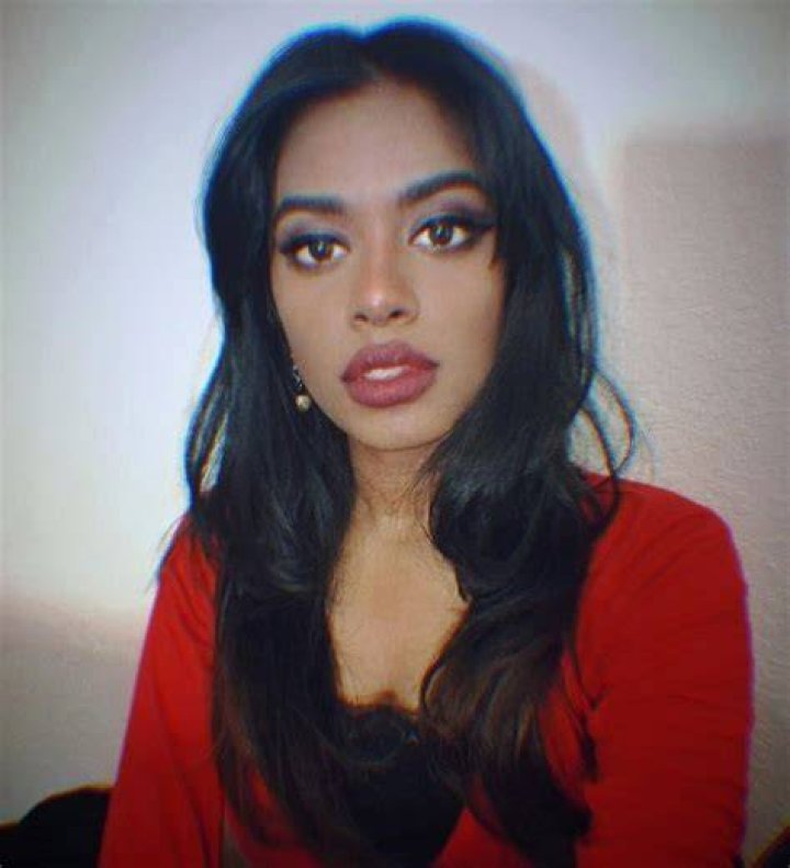 
Emma Roca Height, Weight, Net Worth, Age, Birthday, Wikipedia, Who, Instagram, Biography 