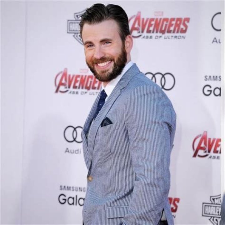 Evan Mock Height, Weight, Net Worth, Age, Birthday, Wikipedia, Who, Nationality, Biography