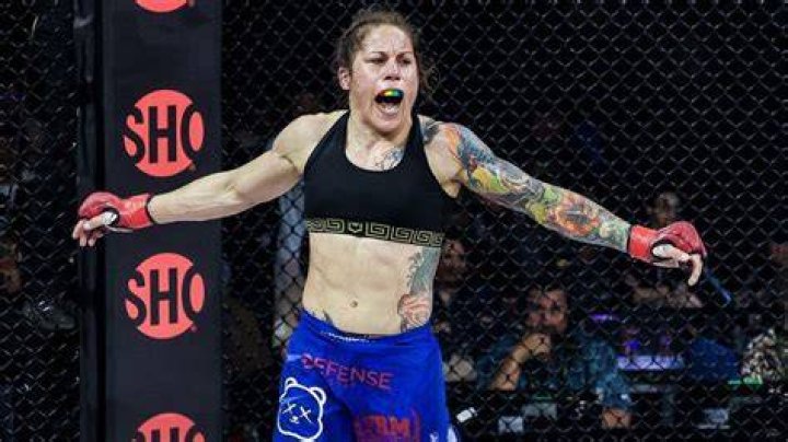 How Much Money Does MMA Fighter Liz Carmouche Make? Career Earnings- Was She On A Military Before?