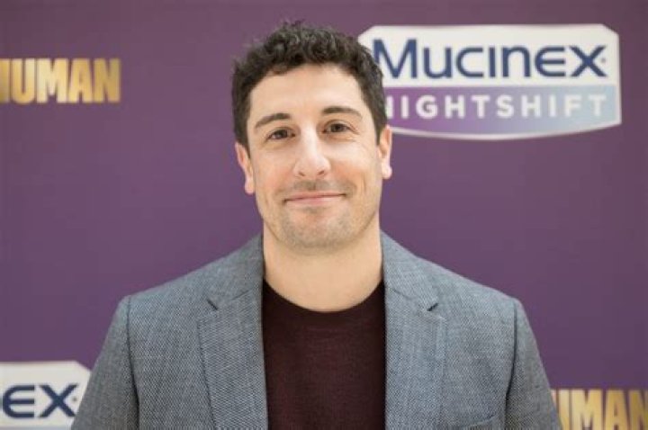 
Jason Matthew Biggs Height, Weight, Net Worth, Age, Birthday, Wikipedia, Who, Nationality, Biography 