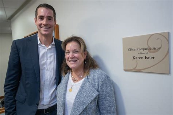 
John Isner Mother Karen Isner Is A Real State Broker, What is Her Net Worth? 