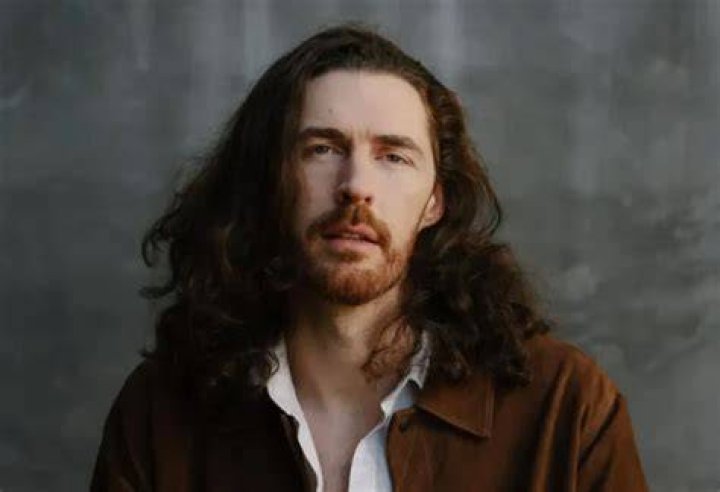 
Jon Hozier Byrne Height, Weight, Net Worth, Age, Birthday, Wikipedia, Who, Nationality, Biography 