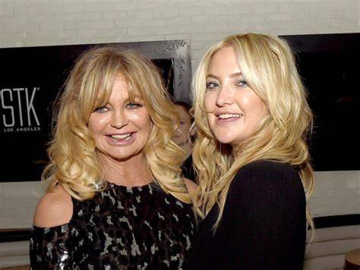 
Kate Hudson Says She Doesn’t ‘Really Care’ About ‘the Nepotism Thing’: ‘We’re a Storytelling Family’ 