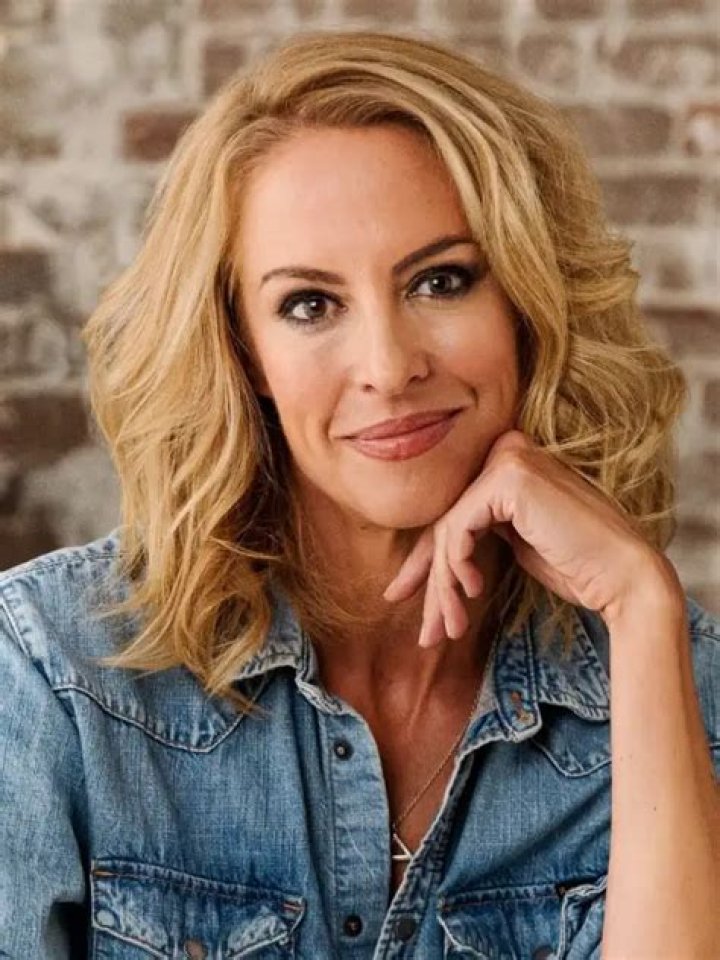 
Kelly-Martin Height, Weight, Net Worth, Age, Birthday, Wikipedia, Who, Nationality, Biography 