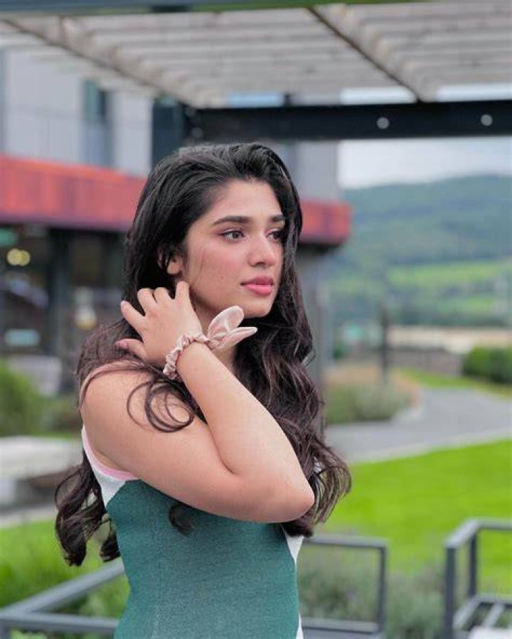 
Krithi Shetty Height, Weight, Net Worth, Age, Birthday, Wikipedia, Who, Nationality, Biography 