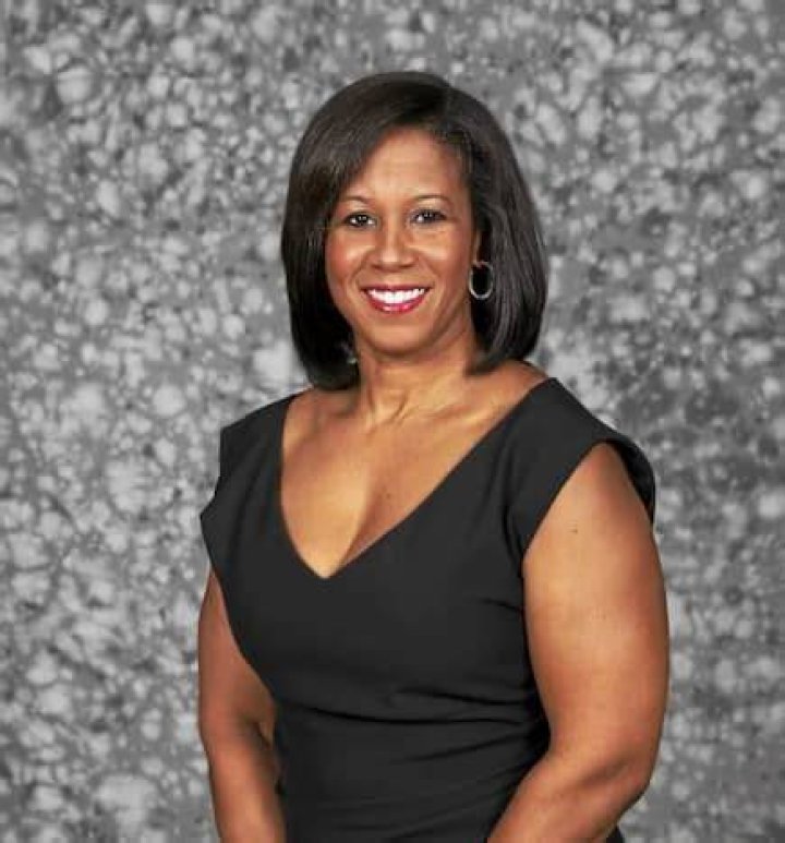 Lisa Salters Height, Weight, Net Worth, Age, Birthday, Wikipedia, Who, Nationality, Biography