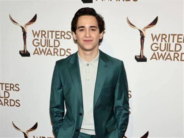 
Marcello Hernandez Height, Age, Religion, Nationality, Wikipedia, Partner, Parents, Gender, Net Worth 