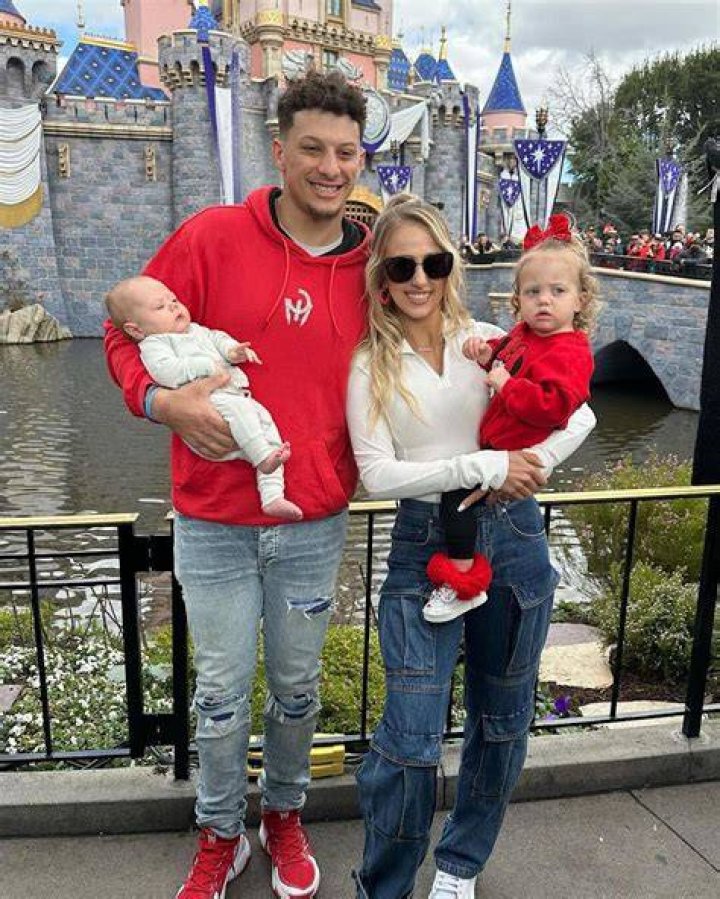 
Meet Kell Brook Children- Is Nevaeh Brook His Son Or Daughter? 