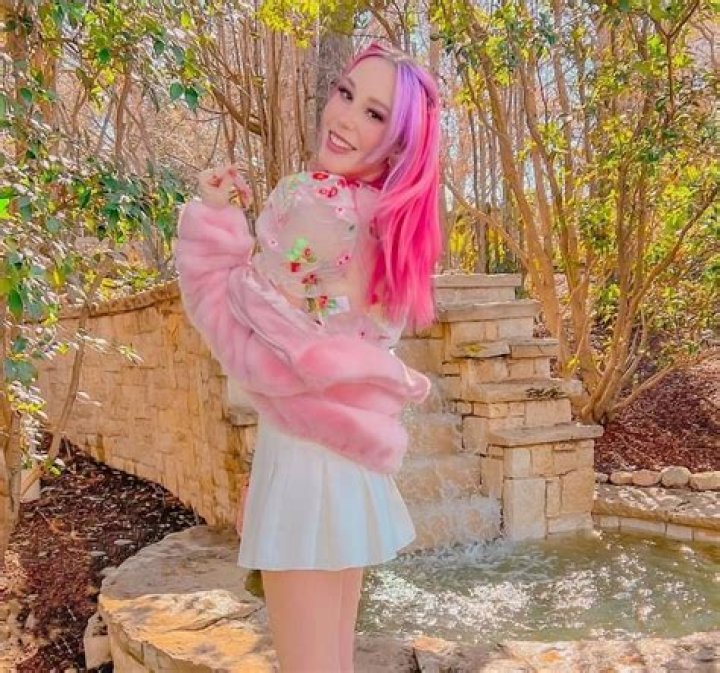 MeganPlays Height, Weight, Net Worth, Age, Birthday, Wikipedia, Who, Nationality, Biography