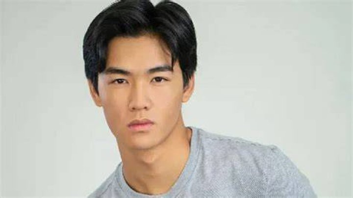 Momo Okimoto Height, Age, Boyfriend, Biography, Wiki, Net Worth