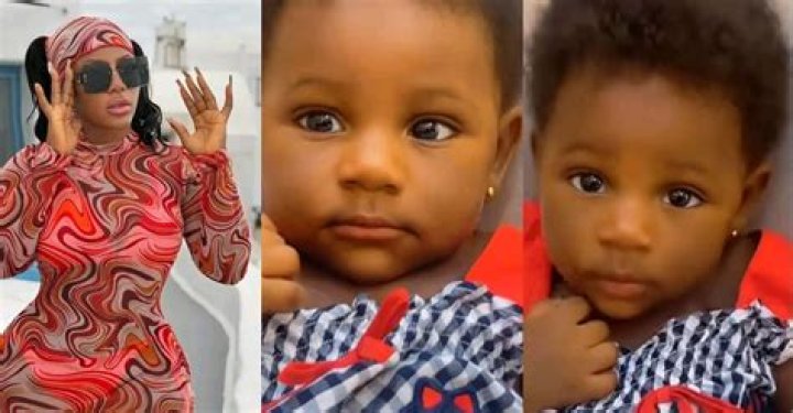 
Reactions As Nollywood Actress, Destiny Etiko Shows Off Her Outfit In Instagram Post 