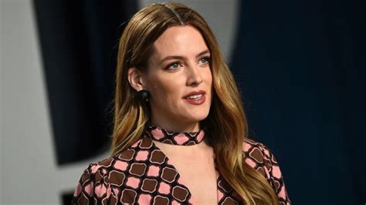 Riley Keough’s Tattoo For Her Late Brother 2 Weeks After His Death Will Make You Cry
