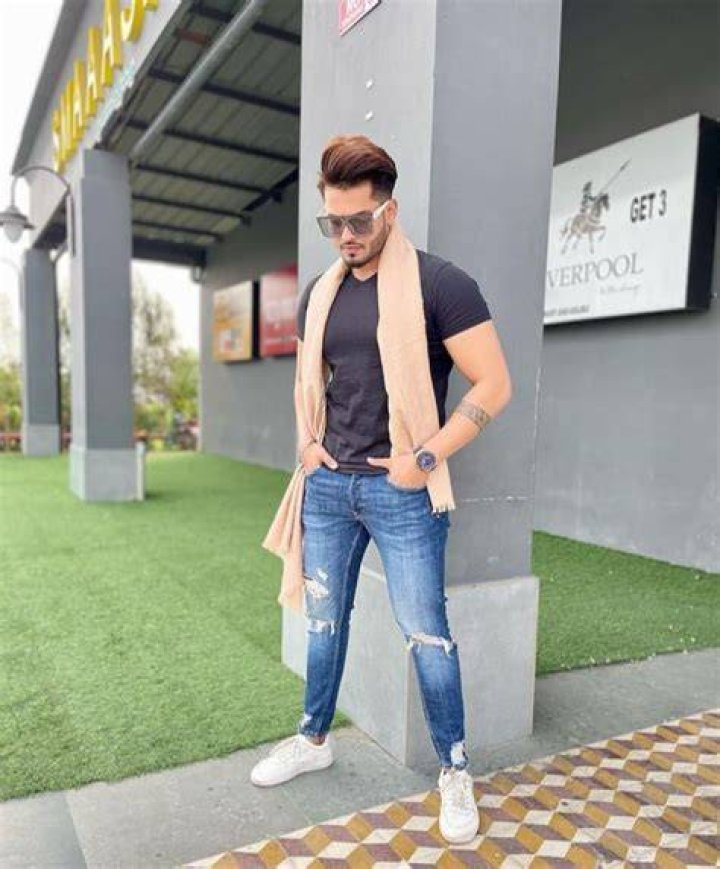 
Rishab Verma Height, Weight, Net Worth, Age, Birthday, Wikipedia, Who, Nationality, Biography 