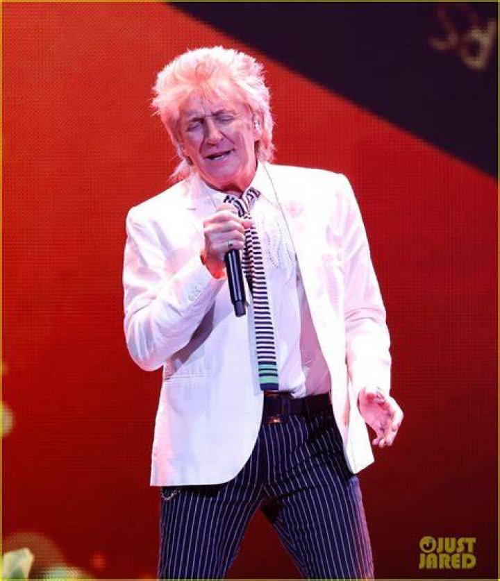 
Rod Stewart Says He ‘Turned Down’ $1 Million to Perform in Qatar amid FIFA World Cup Criticism 