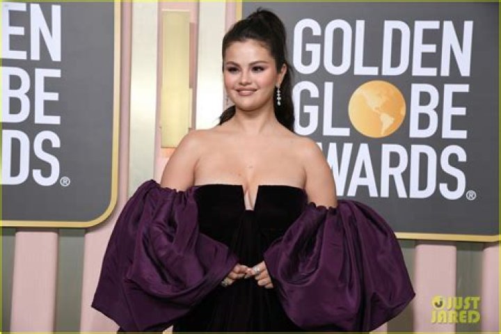 
Selena Gomez Addresses Body Shaming After Golden Globes 