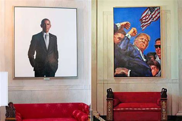 
Trevor Noah Takes Issue With Obama’s ‘Weird’ White House Portrait 