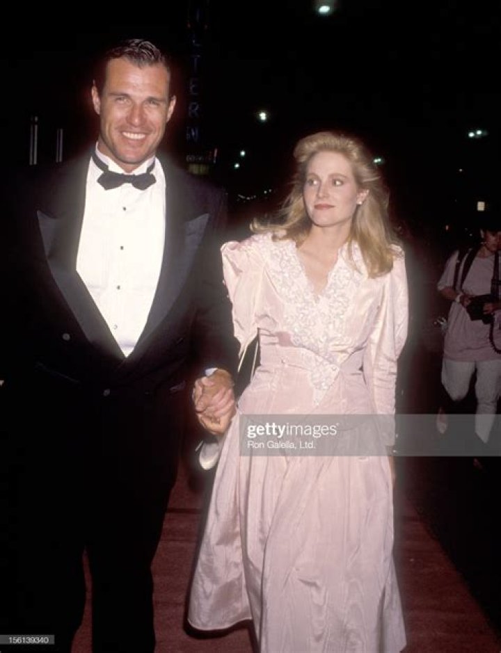 Where Is Laurie Johnson Now? Actor Brad Johnson Wife And Children – How Did He Die?