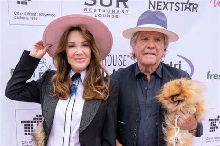 
Where is Lisa Vanderpump’s house? Her Wiki: Net Worth, Restaurants, Dog, Children, Husband Ken Todd 