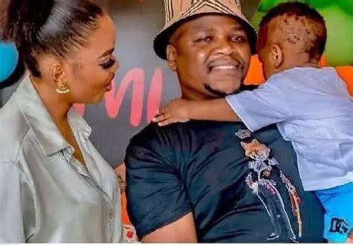 
Who are Dj Sumbodys Parents? Dj Sumbody Biography, Parents Name, Nationality and More 