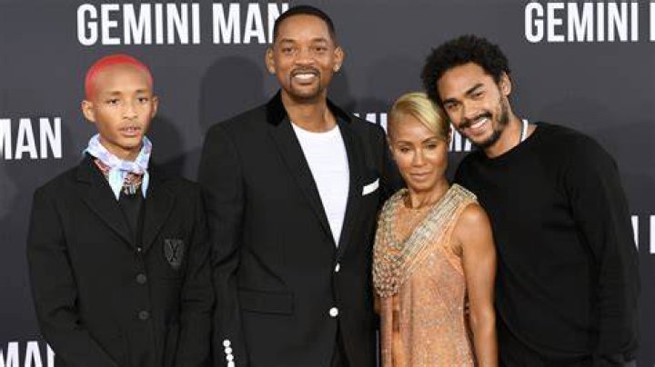 
Who are Trey Smiths Parents? Trey Smith Biography, Parents Name, Nationality and More 