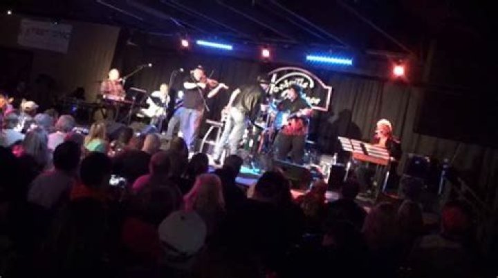 Who Are Whey Jennings Parents Terry Vance And Katherine? More Details On The Singer