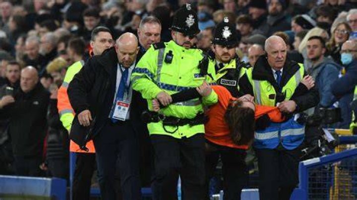 
Who Is Louis McKechnie? Details On The Zealot From The Everton Vs Newcastle Game Today- What Is He Protesting For? 