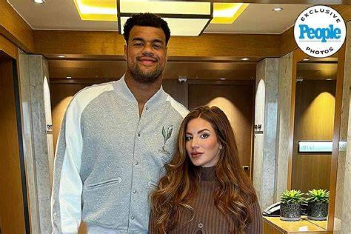 
Who is Sean Armstead Wife Alexandra Vanderheyden? NYPD Cop Shooting Update 
