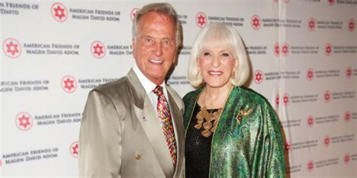 Who Was Pat John’s Wife- Where Was She When He Died? Family & Net Worth